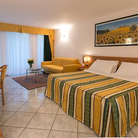 Hotel Capri Bardolino 3S Dış mekan fotoğraf